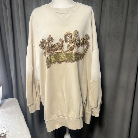 Free People Bali Drifter New York Oversized Sweatshirt in Stone Combo - Picture 3 of 7